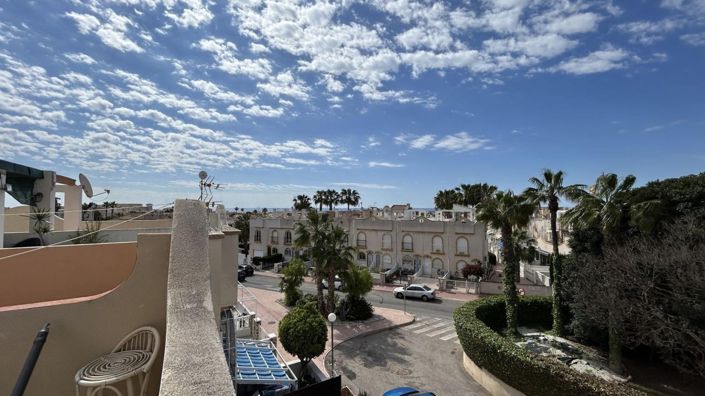 Image No.30-2 Bed Townhouse for sale