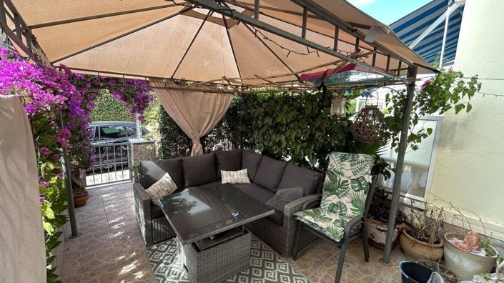 Image No.5-2 Bed Townhouse for sale