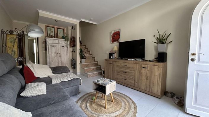 Image No.6-2 Bed Townhouse for sale