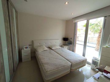 1447-611439-78d1f4f8b6655591b02d22fabb36a692d