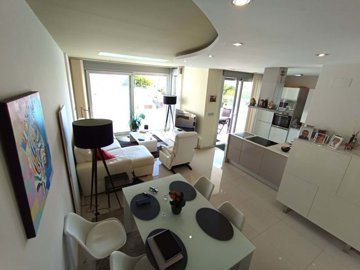 1447-611439-78d1f4f8b6655591b02d22fabb36a692d