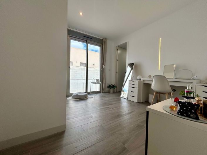 Image No.14-3 Bed Villa for sale