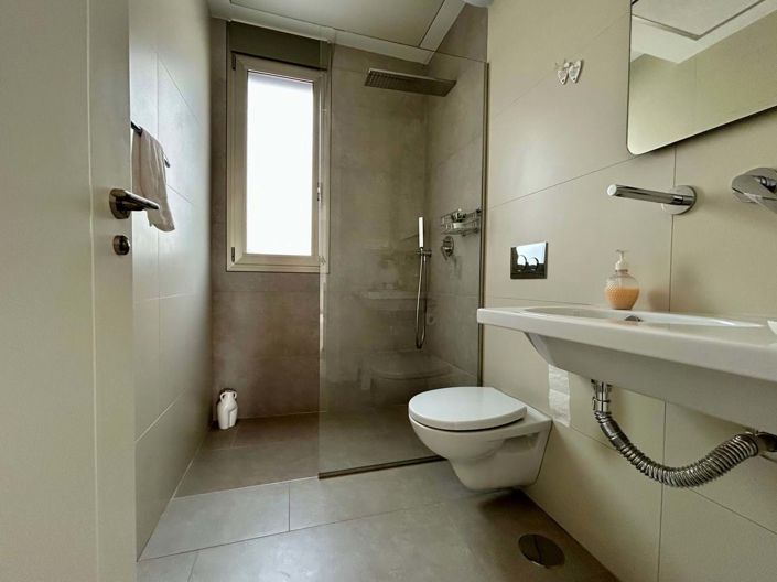 Image No.16-3 Bed Villa for sale