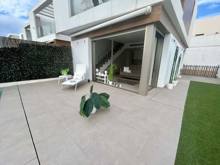 Image No.21-3 Bed Villa for sale