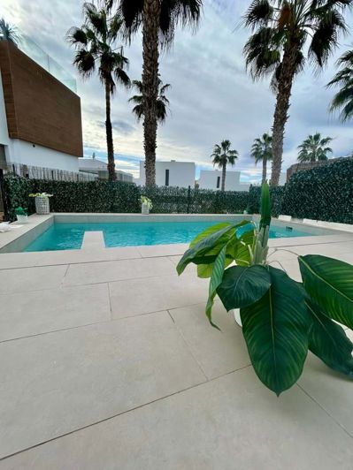 Image No.37-3 Bed Villa for sale