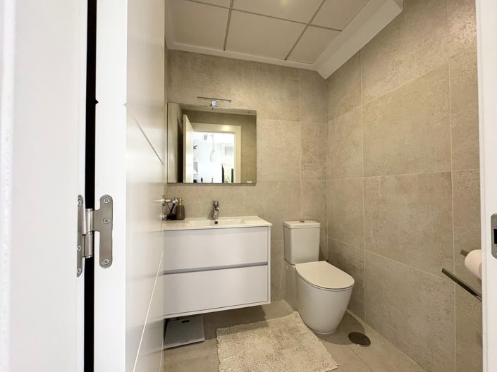 Image No.18-3 Bed Villa for sale