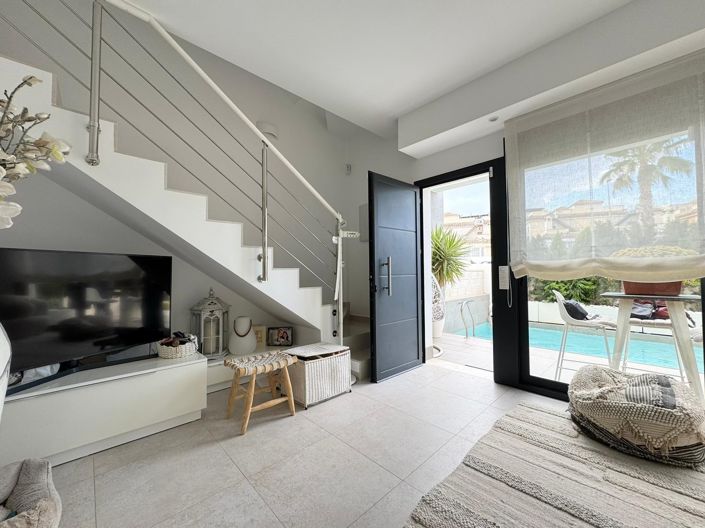 Image No.5-3 Bed Villa for sale