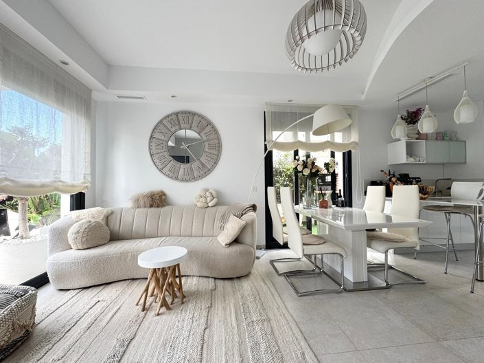 Image No.6-3 Bed Villa for sale