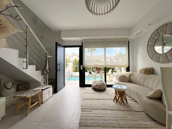 Image No.8-3 Bed Villa for sale