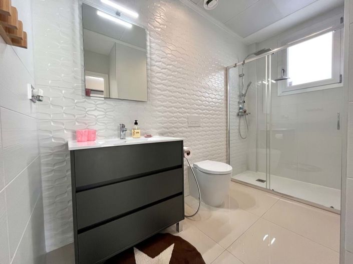 Image No.4-3 Bed Villa for sale