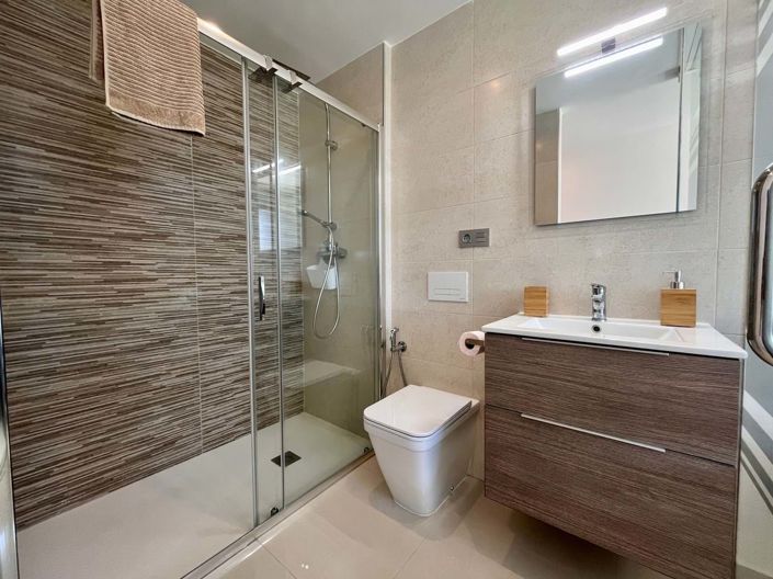 Image No.7-3 Bed Villa for sale