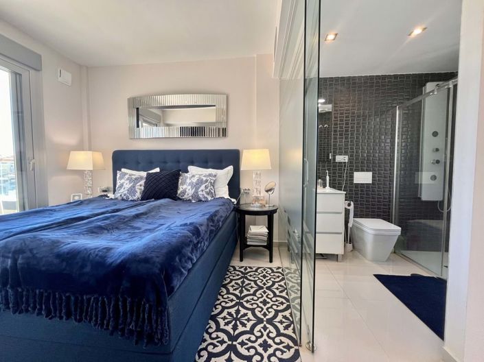 Image No.9-3 Bed Villa for sale