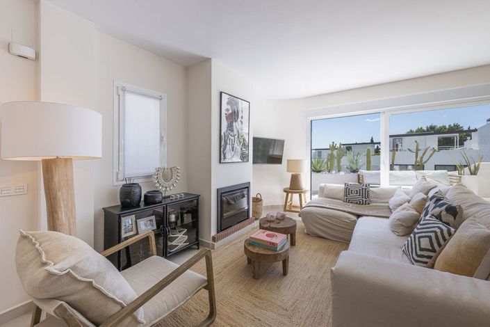 Image No.12-3 Bed Apartment for sale