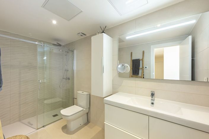 Image No.13-3 Bed Apartment for sale