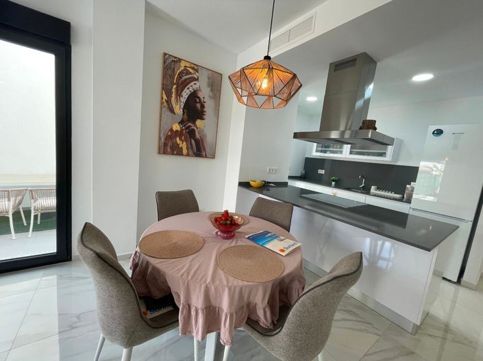 Image No.21-3 Bed Villa for sale