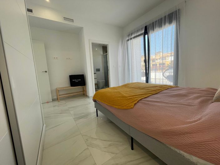 Image No.34-3 Bed Villa for sale