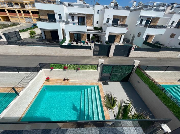 Image No.38-3 Bed Villa for sale