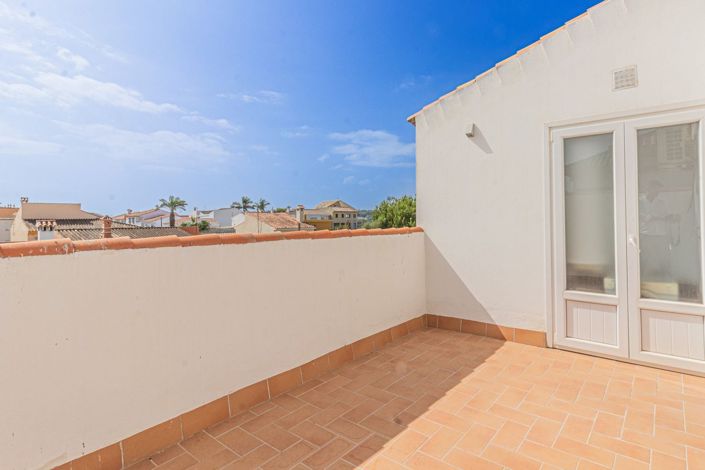 Image No.16-4 Bed Villa for sale