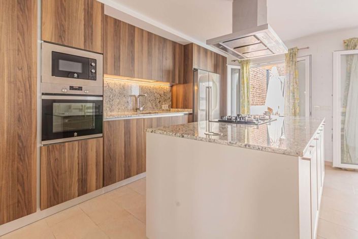 Image No.21-4 Bed Villa for sale