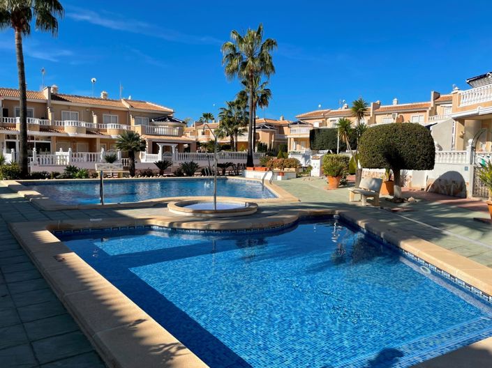 Image No.1-3 Bed Villa for sale