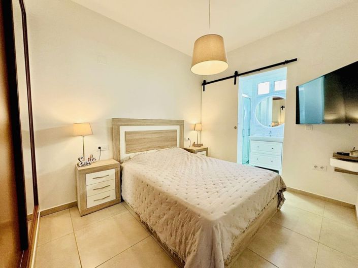 Image No.10-3 Bed Villa for sale