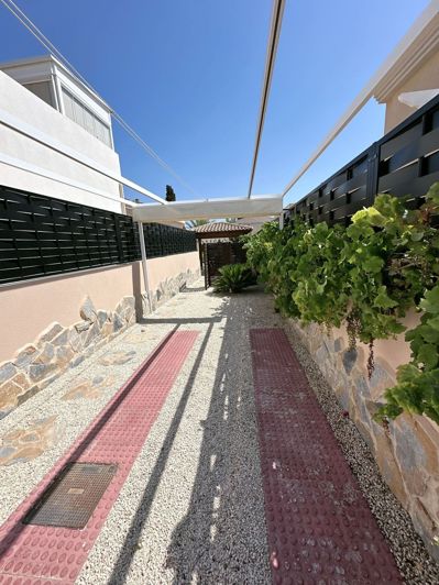 Image No.35-3 Bed Villa for sale