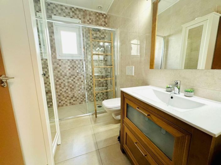 Image No.6-3 Bed Villa for sale