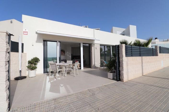 Image No.1-3 Bed Villa for sale