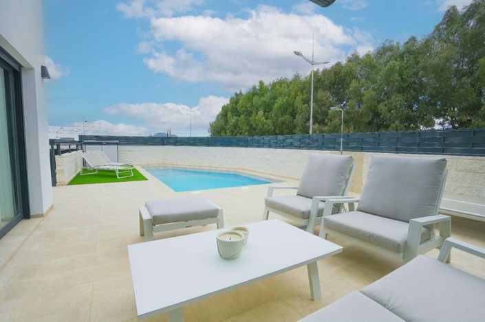 Image No.10-3 Bed Villa for sale