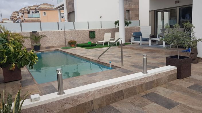 Image No.1-5 Bed Villa for sale