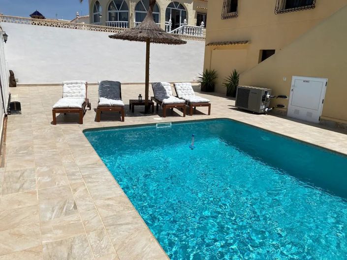 Image No.28-Villa de 5 chambres à vendre à Villamartin