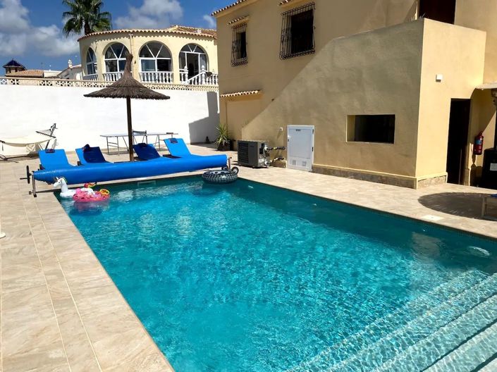 Image No.3-Villa de 5 chambres à vendre à Villamartin