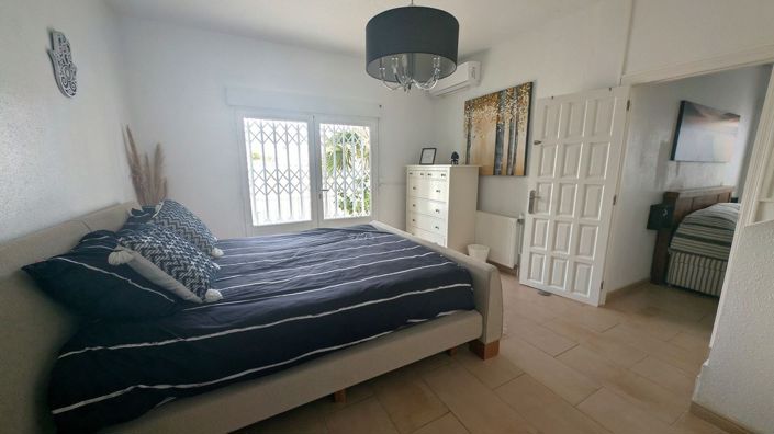 Image No.15-3 Bed Villa for sale