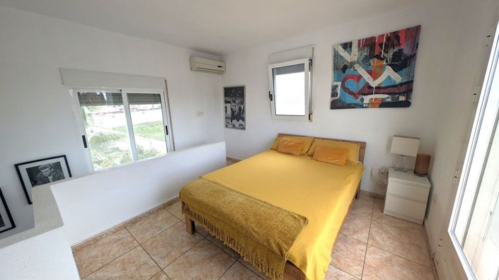 Image No.21-3 Bed Villa for sale