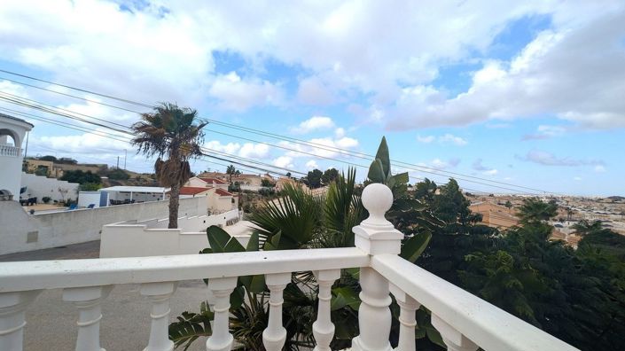 Image No.24-3 Bed Villa for sale