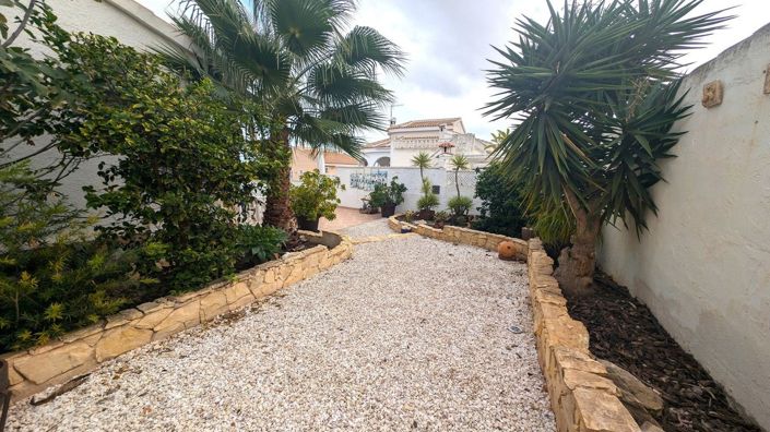 Image No.30-3 Bed Villa for sale