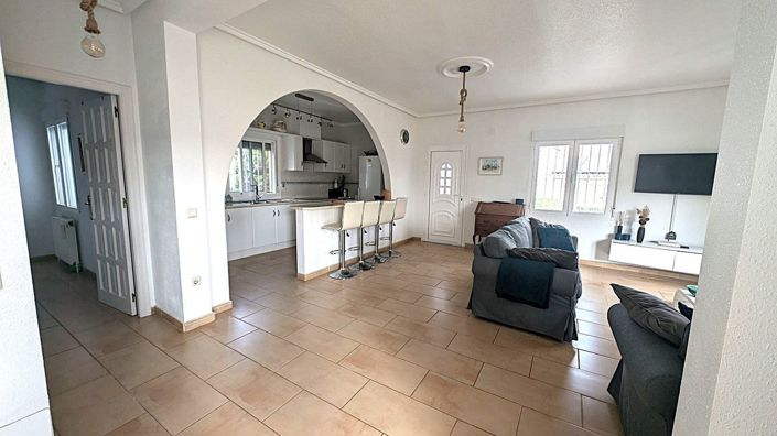 Image No.6-3 Bed Villa for sale