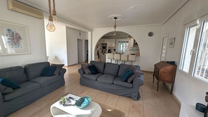 Image No.9-3 Bed Villa for sale