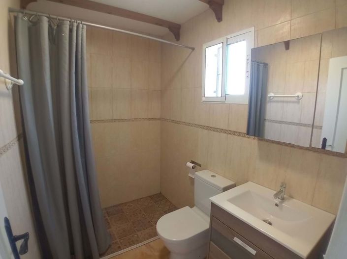 Image No.17-3 Bed Townhouse for sale