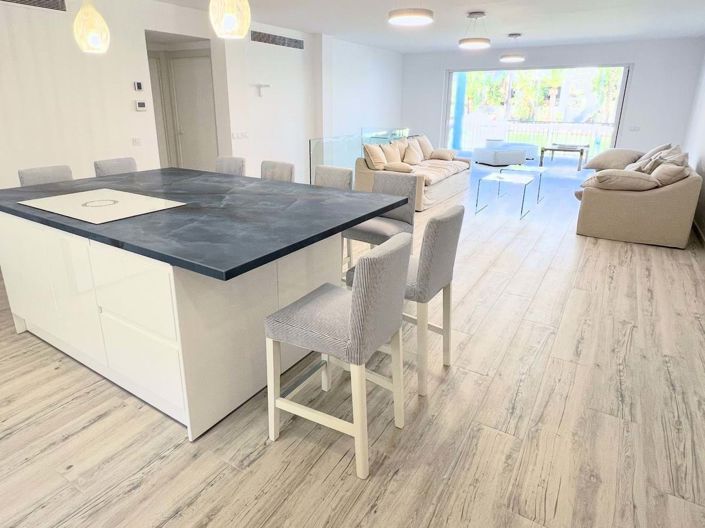 Image No.10-Propriété de 4 chambres à vendre à Sotogrande playa