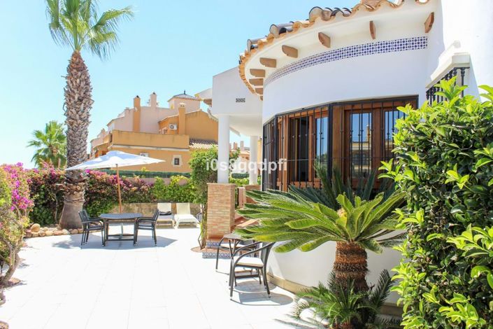 Image No.1-3 Bed Villa for sale