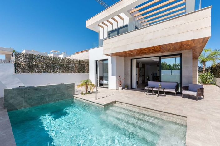 Image No.1-3 Bed Villa for sale