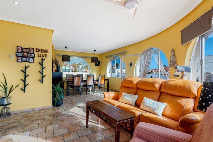 Image No.2-Villa de 4 chambres à vendre à Ciudad Quesada