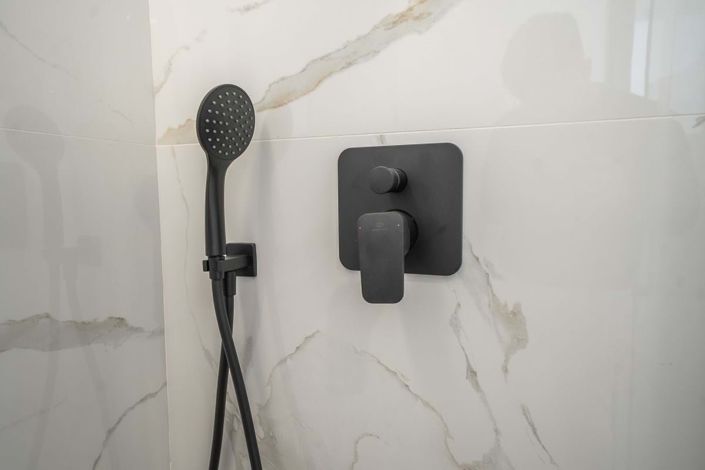 Image No.36-3 Bed Semi-Detached for sale