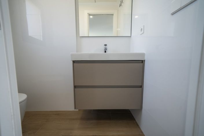 Image No.45-3 Bed Semi-Detached for sale