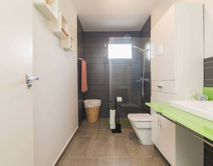 Image No.18-3 Bed Semi-Detached for sale