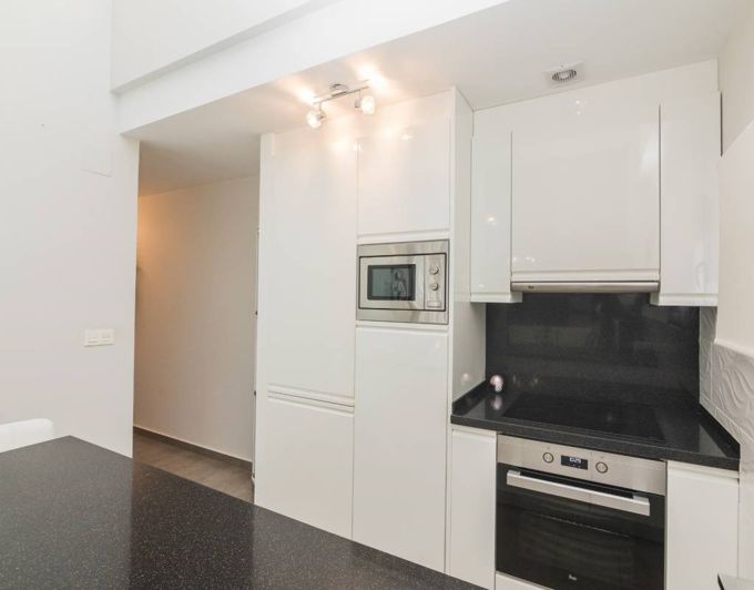 Image No.28-3 Bed Semi-Detached for sale