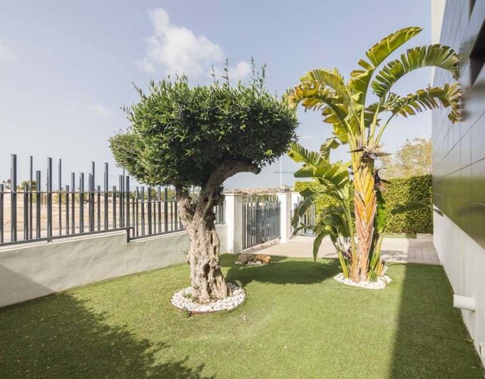 Image No.37-3 Bed Semi-Detached for sale