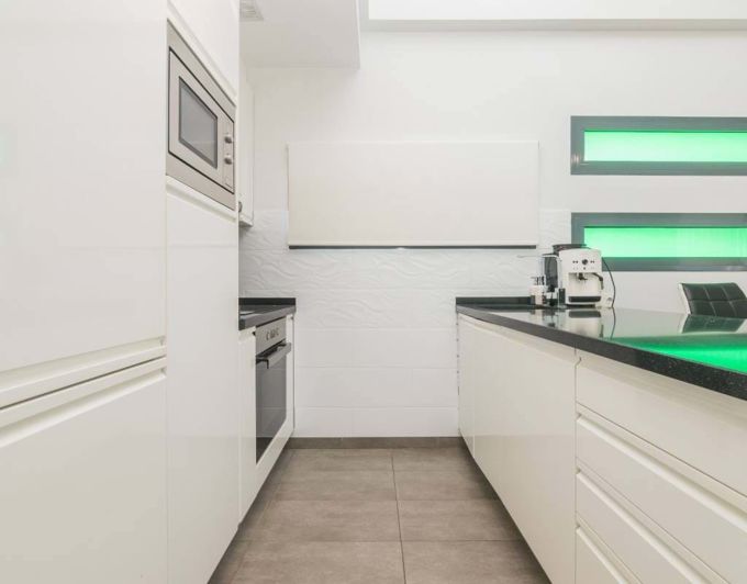 Image No.47-3 Bed Semi-Detached for sale