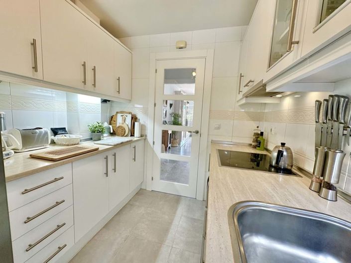 Image No.12-2 Bed Apartment for sale